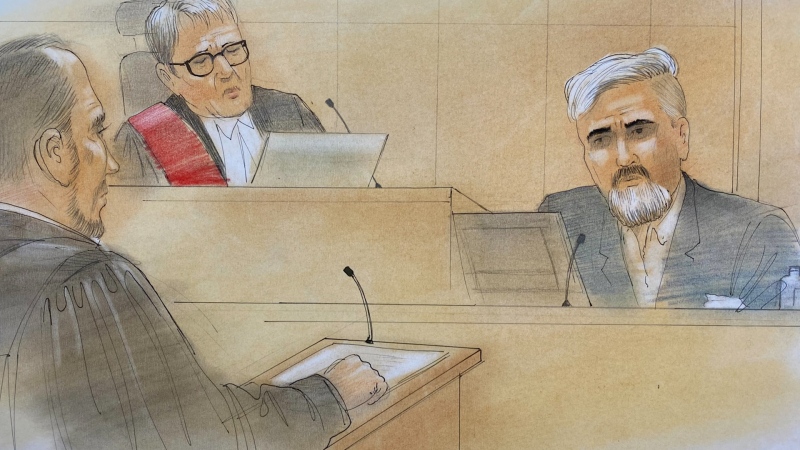 Francesco Rizzello, a former Toronto court clerk, testifies in court during the trial of a paralegal accused of fraud and obstruction of justice.