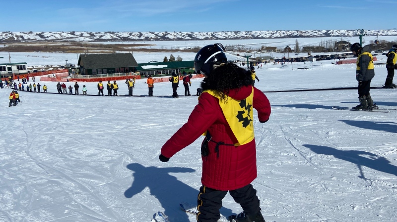 Newcomers to Saskatchewan were treated to free ski lessons from the Canadian Ski Patrol. (Luke Simard/CTV News)