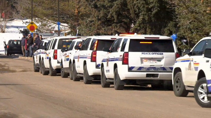 Edmonton procession for fallen officers