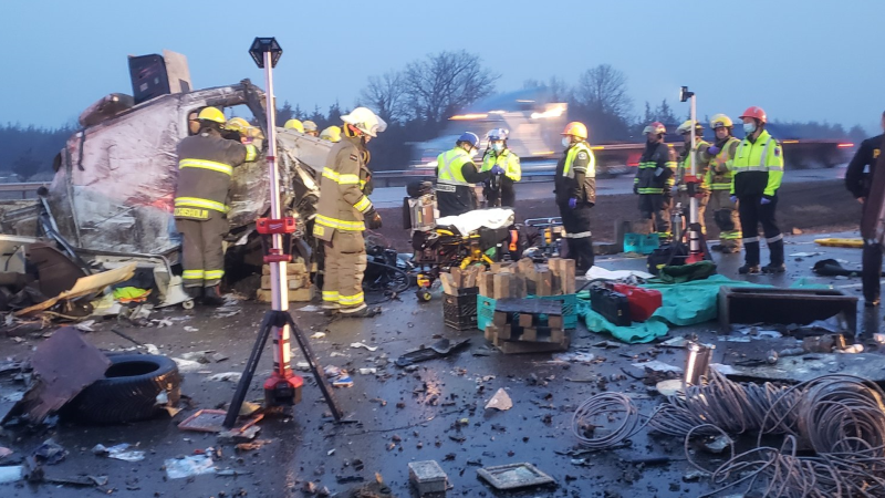 Emergency crews at the scene of a crash on Highway 401 in Belleville, Ont. on Thursday, Mar. 23, 2023. (Twitter/@DChief813)