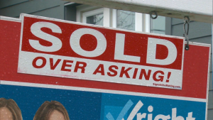 A Sold sign is pictured. (CTV News/Christan D'Avino)