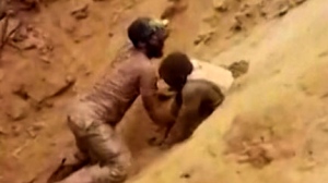 Men escape after gold mine collapses in DRC