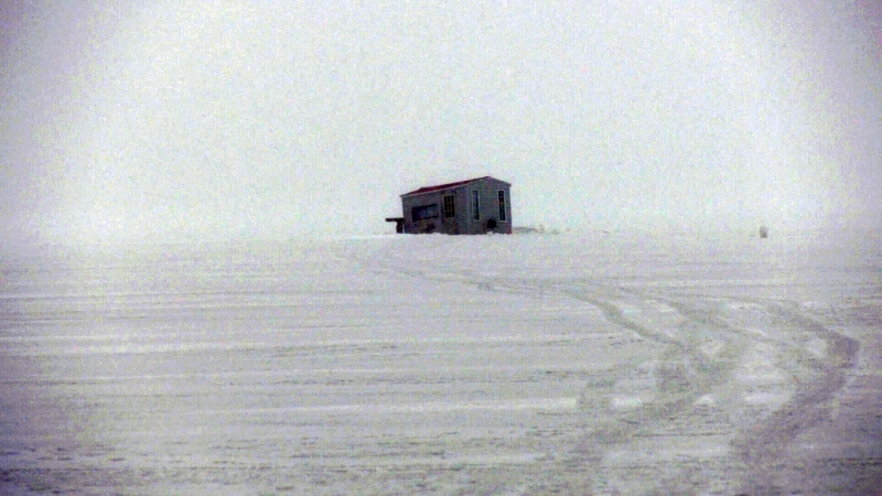 Ice huts have to off Lake Nipissing by March 31 - one hut remains on the ice in Callander Bay on Wednesday. (Jaime McKee/CTV News Northern Ontario)
