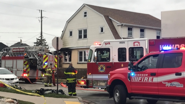 Fire at a duplex on Parent Avenue at the corner of Niagara on Saturday April 1 (Michelle Maluske/CTV News Windsor)