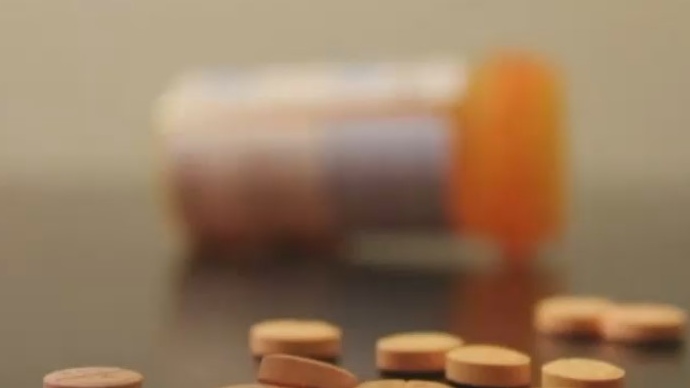 drugs pills opioid drug prescription medicine