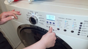 Are you doing too much laundry in a week? Here's when you should be throwing a load of dirty clothes into the washing machine. (CTV News Toronto)