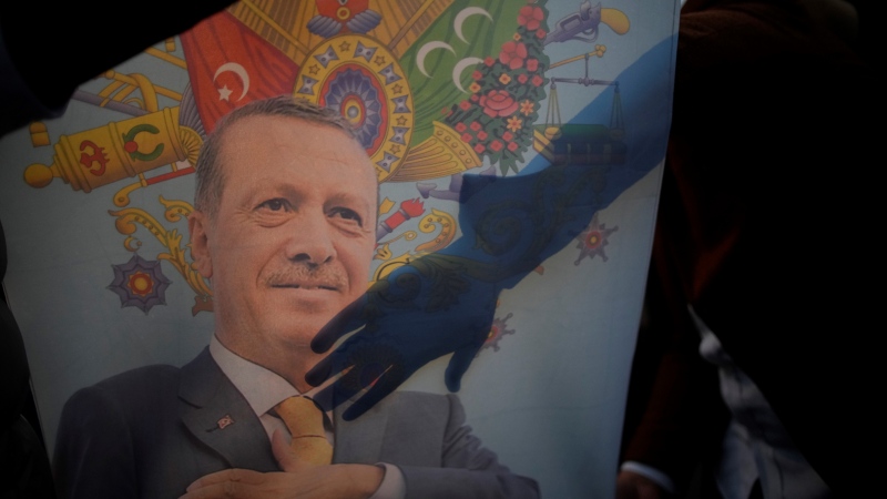 Supporters of the President Recep Tayyip Erdogan celebrate in Istanbul, Turkiye, Sunday, May 28, 2023. (AP Photo/Emrah Gurel)