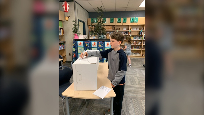 Over 170,000 Alberta high school and elementary students participated in Student Vote Alberta (Photo: Twitter@CIVIX_Canada/Ronald_Harvey_School)
