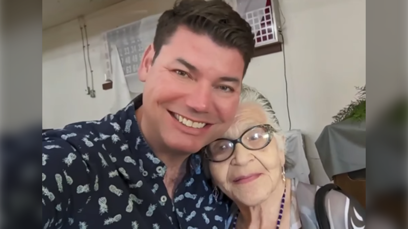 At the reunion, Ben Miljure met his 89-year-old grandmother for the first time and a special ceremony was held in the Namgis Big House to welcome Miljure into the family. 
