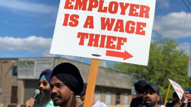 Advocates protest against wage theft (Credit: Naujawan Support Network).