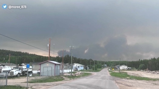 Fort Chipewyan evacuated due to wildfire