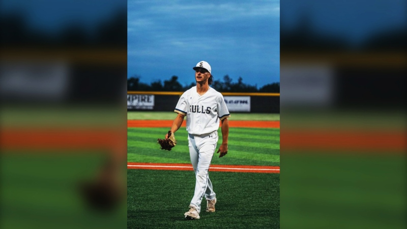 Ty Boudreau of the Sylvan Lake Gulls tossed a complete game against the Okotoks Dawgs Friday night, striking out five in a 1-0 victory (Photo: Twitter@SylvanLakegulls)