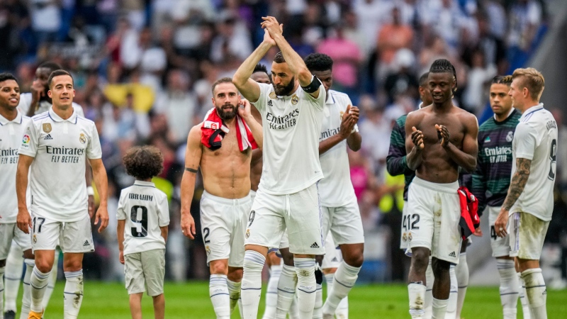 Real Madrid's Karim Benzema claps to supporters after the Spanish La Liga soccer match against Athletic Bilbao at the Santiago Bernabeu stadium in Madrid, Sunday, June 4, 2023. (AP Photo/Bernat Armangue)