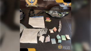 Sault police seized $25K in narcotics, including 28 g of suspected cocaine, 40 g of suspected fentanyl and 26 g of suspected methamphetamine during a traffic stop involving a man wanted for surety revocation. June 1/23 (Sault Ste. Marie Police Service)
