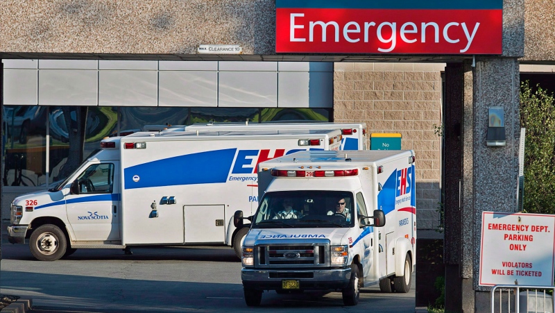 Paramedics are seen at the Dartmouth General Hospital in Dartmouth, N.S. on July 4, 2013. (THE CANADIAN PRESS/Andrew Vaughan)