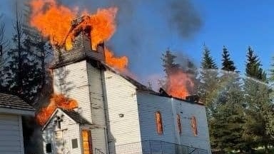 Fire destroys church east of Edmonton