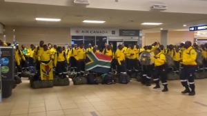 South African firefighters arrive in Canada