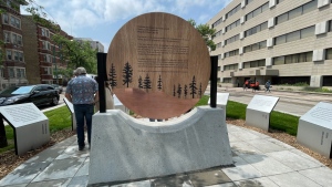 The fountain has been refurbished and now features a large copper plaque inscribed with a message of gratitude and support for the community of Shoal Lake 40 First Nation. (Source: Jamie Dowsett, CTV News)
