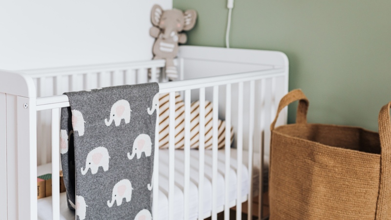 What to look out for if considering buying used baby gear. (Pexels/Karolina Grabowska)