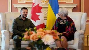Ukrainian President Volodymyr Zelenskyy, left, meets with Governor General Mary Simon in Ottawa on Friday, Sept. 22, 2023. THE CANADIAN PRESS/Adrian Wyld