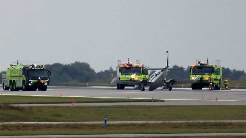 A small plane made an emergency landing at the Ottawa Airport on Sunday, Sept. 24, 2023, after its front landing gear would not lock in place. No one was hurt. (Dylan Still/Submitted)