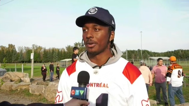 Montreal Alouettes wide receiver Kaion Julien-Grant played with youth in Kahnawake on Wednesday, Sept. 27, 2023. (CTV News)