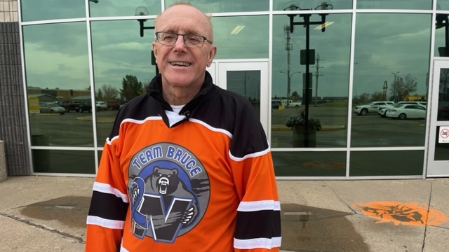 Former Mann-Northway Northern Bears team manager Bruce Vance suffers from stage four cancer. (Stacey Hein / CTV News)