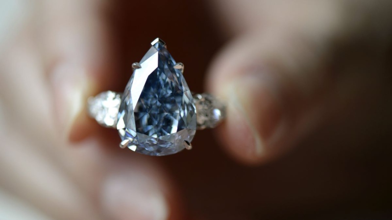 Buying and Selling Diamonds, Jewelry, Guns, Coins and More - Blue Diamond -  Library of Links