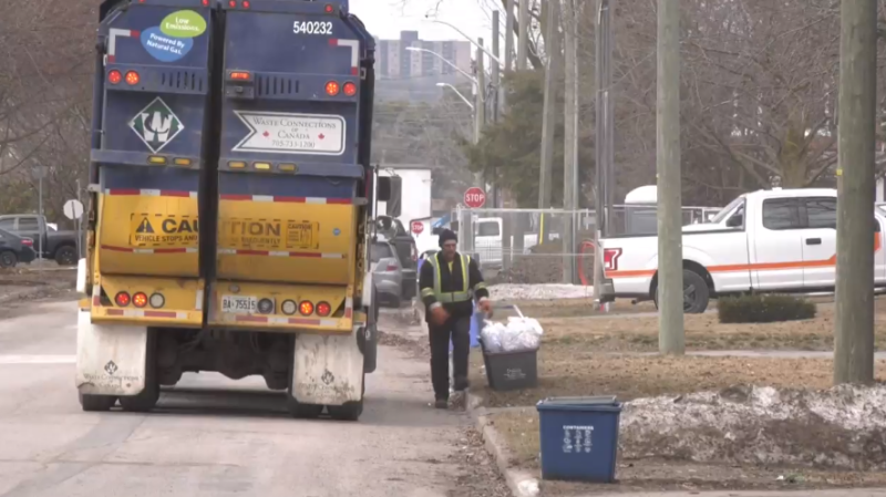Curbside collection in Barrie, Ont. (CTV News)
