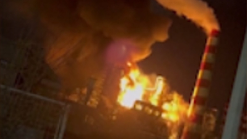 Large fire at Russian oil refinery 
