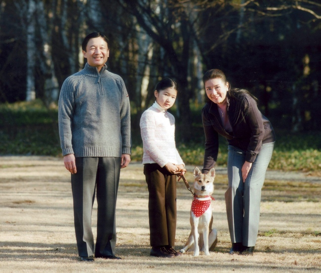 In this photo taken on Jan. 24, 2010 and released by Japan's Imperial Household Agency, Japanese Crown Prince Naruhito, left, poses with his wife Crown Princess Masako, right, and their daughter Princess Aiko, at the Togu Palace in Tokyo.
