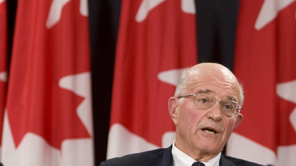 Retired Supreme Court justice Frank Iacobucci delivers remarks during a press conference in Ottawa, Tuesday, Oct. 21, 2008. (Adrian Wyld / THE CANADIAN PRESS)  