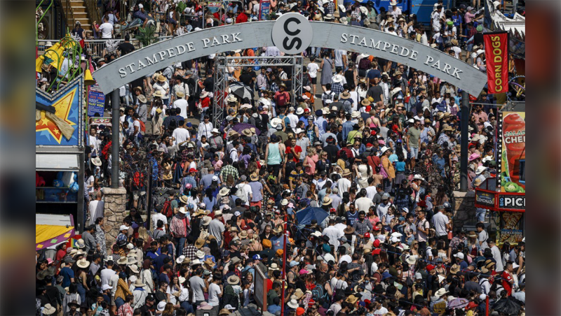 Crowds at the Calgary Stampede parade in Calgary, Sunday, July 9, 2023. (THE CANADIAN PRESS/Jeff McIntosh)