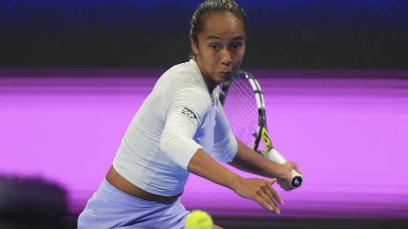 Quebec's Leylah Fernandez was eliminated from the Dubai Open in the United Arab Emirates. (AP Photo/Hussein Sayed)