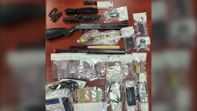Police seized fentanyl and edge weapons in Cornwall, P.E.I., on Feb. 29, 2024. (Source: RCMP)