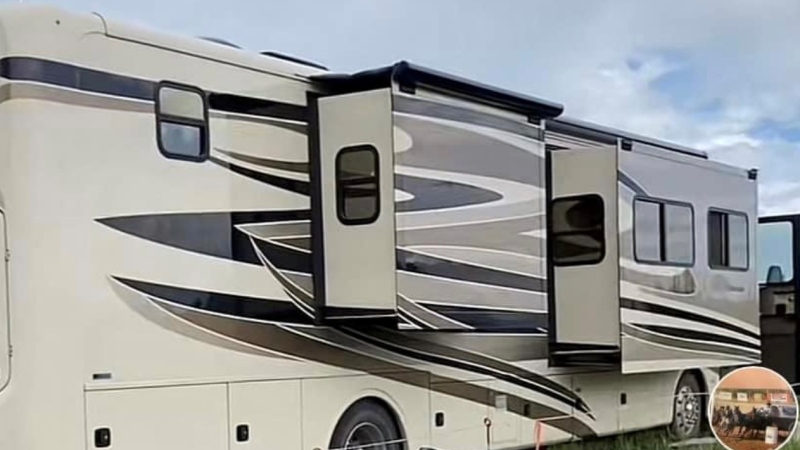 RCMP recover $220,000 stolen motorhome in Manville, Alta.  (Source: RCMP)