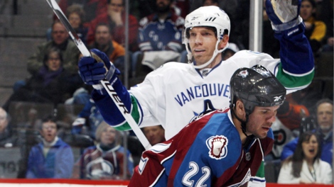 Bear scores winner as Canucks rally past Avalanche in 3rd period