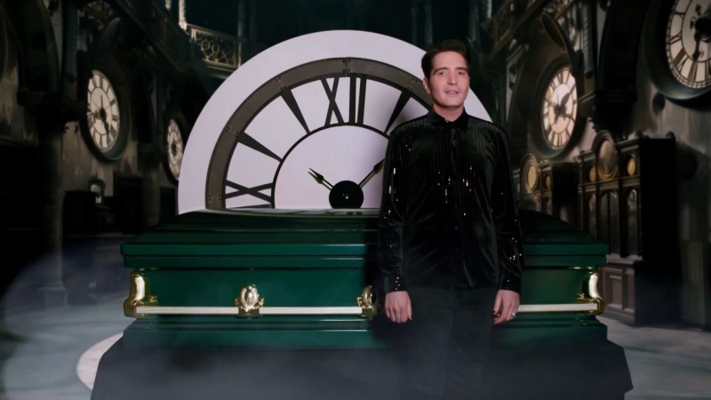 Ryan Reynold’s company has produced a ghoulish yet funny video starring David Dastmalchian arguing the tradition of the time change needs to be buried. 