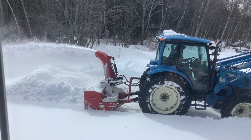 Clearing a heavy March snowfall in Miramichi, N.B. (Courtesy: Linda and Raymond Sweeney)