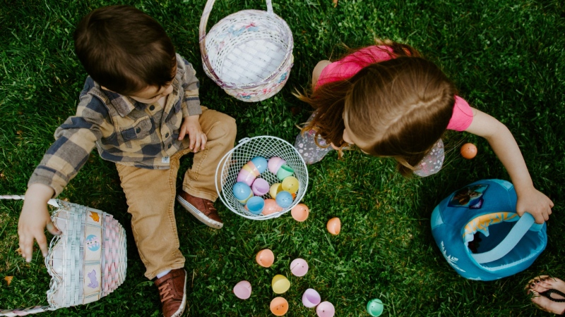 A stock photo of children with Easter baskets. (Unsplash/Gabe Pierce)