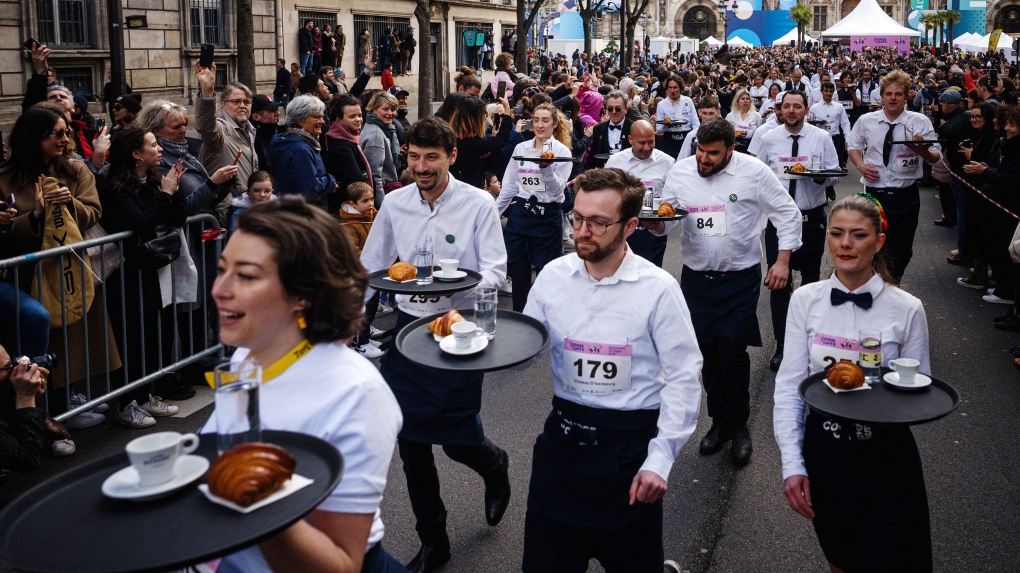 Paris waiter race