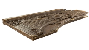 A piece of wood that was part of the door at the end of the ‘Titanic’ movie has sold at auction for over $718,000. (Credit: Heritage Auctions)
 