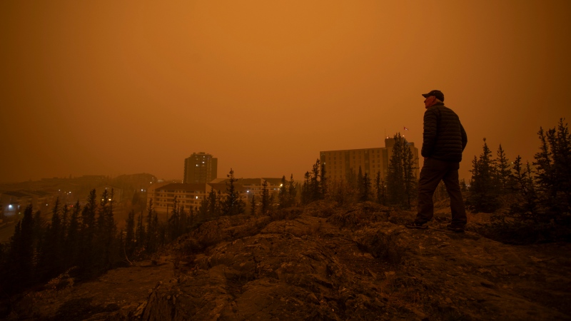 FILE: Heavy smoke from wildfires in northern Alberta and British Columbia fill the air at 9am Mountain Daylight Time in Yellowknife, Northwest Territories on Saturday, Sept. 23, 2023. THE CANADIAN PRESS/Bill Braden
