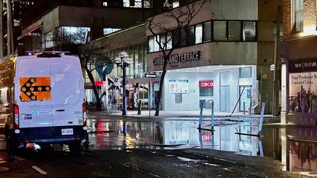 A section of Yonge Street in closed in Yorkville due to a water main break. (Mike Nguyen/ CP24)