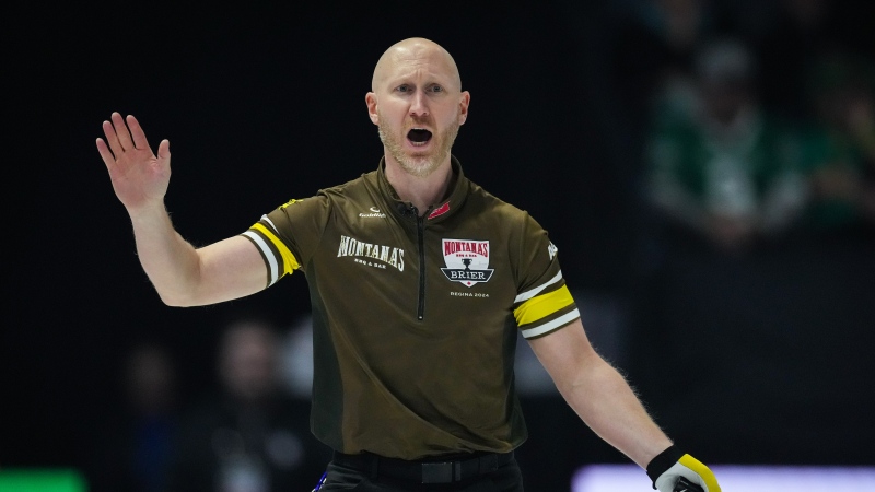 Team Manitoba-Carruthers skip Brad Jacobs calls out to the sweepers while playing Team Canada during the playoffs at the Brier, in Regina, Friday, March 8, 2024. (THE CANADIAN PRESS/Darryl Dyck)