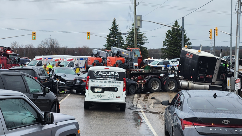 A multi-vehicle collision involving a semi-truck haults traffic in Barrie Ont., on April., 17, 2024. (CTV News/Steve Mansbridge)