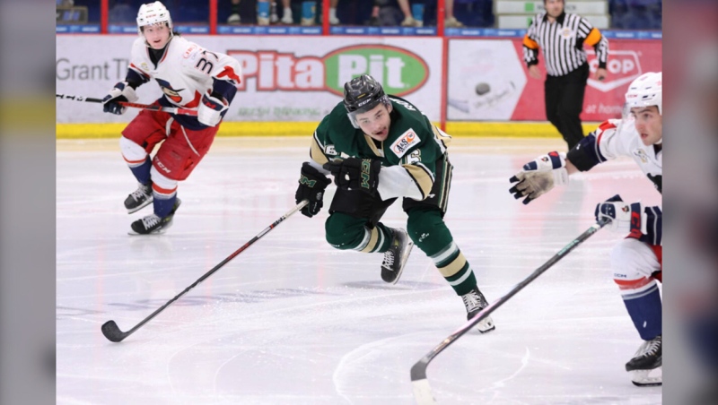 The Okotoks Oilers defeated the Brooks Bandits 5-2 Saturday night to even up their BCHL semi-final at a game apiece. (Photo: Okotoks Oilers)