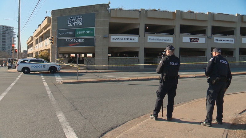 Police are pictured outside the Halifax Shopping Centre. (Source: Paul DeWitt/CTV News Atlantic)