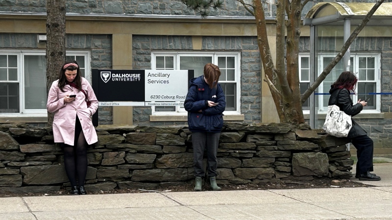 Students outside Dalhousie University. (Source: Jonathan MacInnis/CTV News Atlantic)