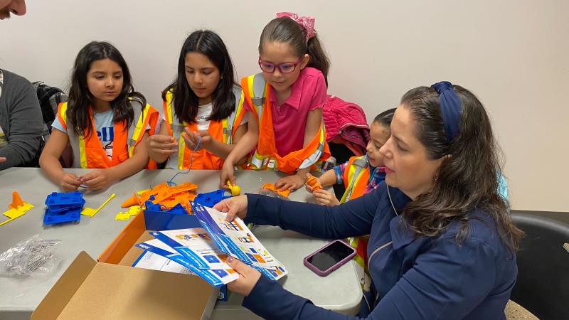 Hispanic girls and their mothers learned about science, technology, engineering and math at a workshop by the Mujeres Omega Foundation on April 27 2024. (Galen McDougall/CTV News Edmonton)